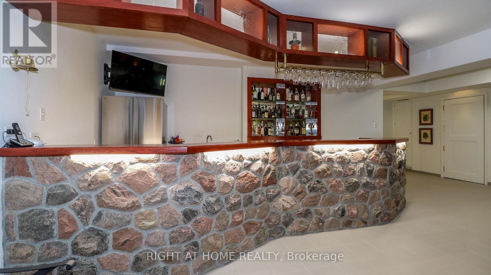290 Tollendal Mill Road, Barrie (South Shore), Ontario  L4N 7S6 - Photo 38 - S12391057