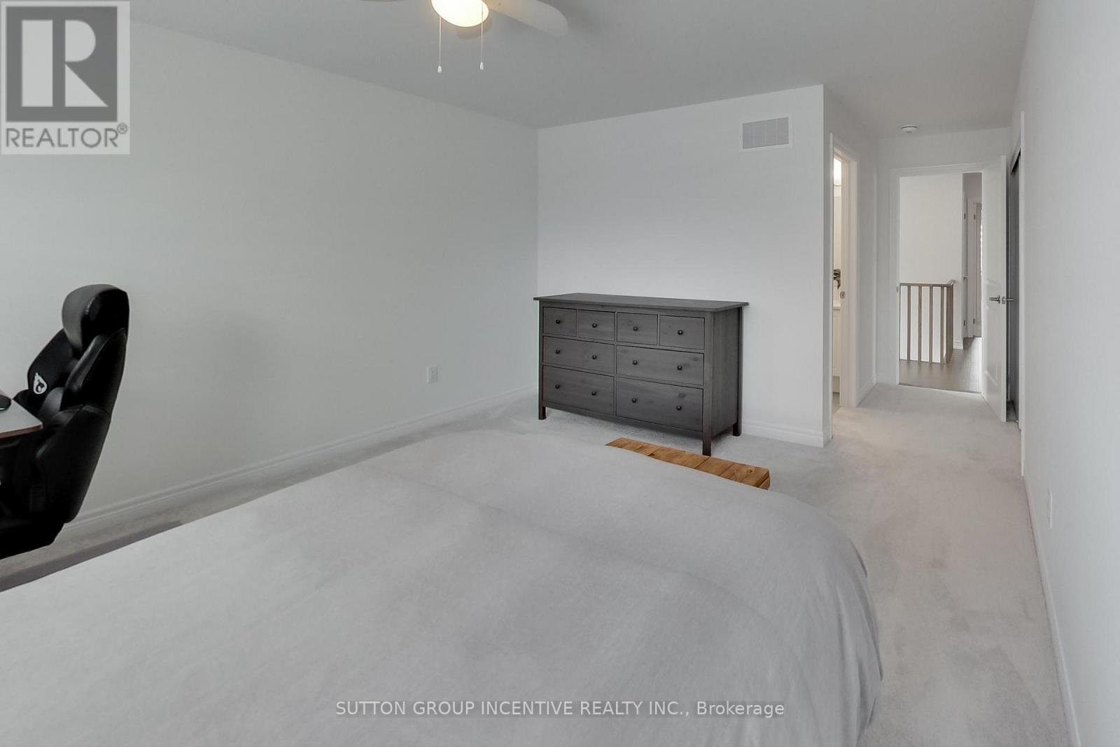 13 Abbey Crescent, Barrie, Ontario  L9J 0W9 - Photo 22 - S12391186