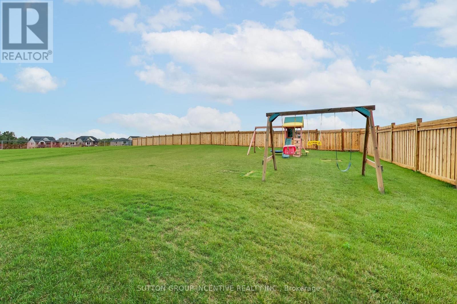 13 Abbey Crescent, Barrie, Ontario  L9J 0W9 - Photo 35 - S12391186