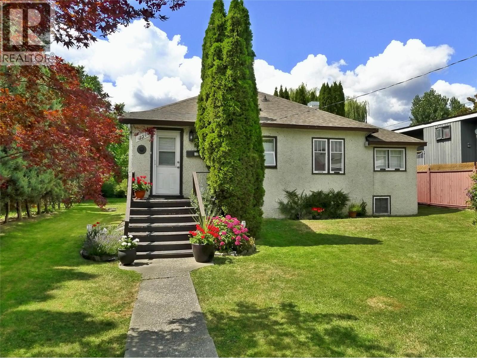 1830 Riverside Avenue, Kelowna, British Columbia