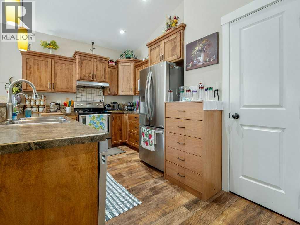 406 11 Street, Nobleford, Alberta  T0L 1S0 - Photo 14 - A2253017