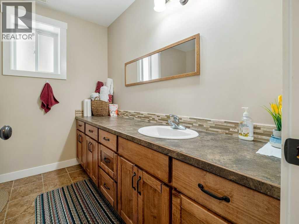 406 11 Street, Nobleford, Alberta  T0L 1S0 - Photo 34 - A2253017