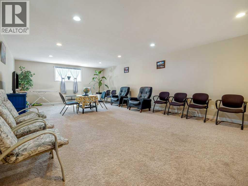 406 11 Street, Nobleford, Alberta  T0L 1S0 - Photo 38 - A2253017