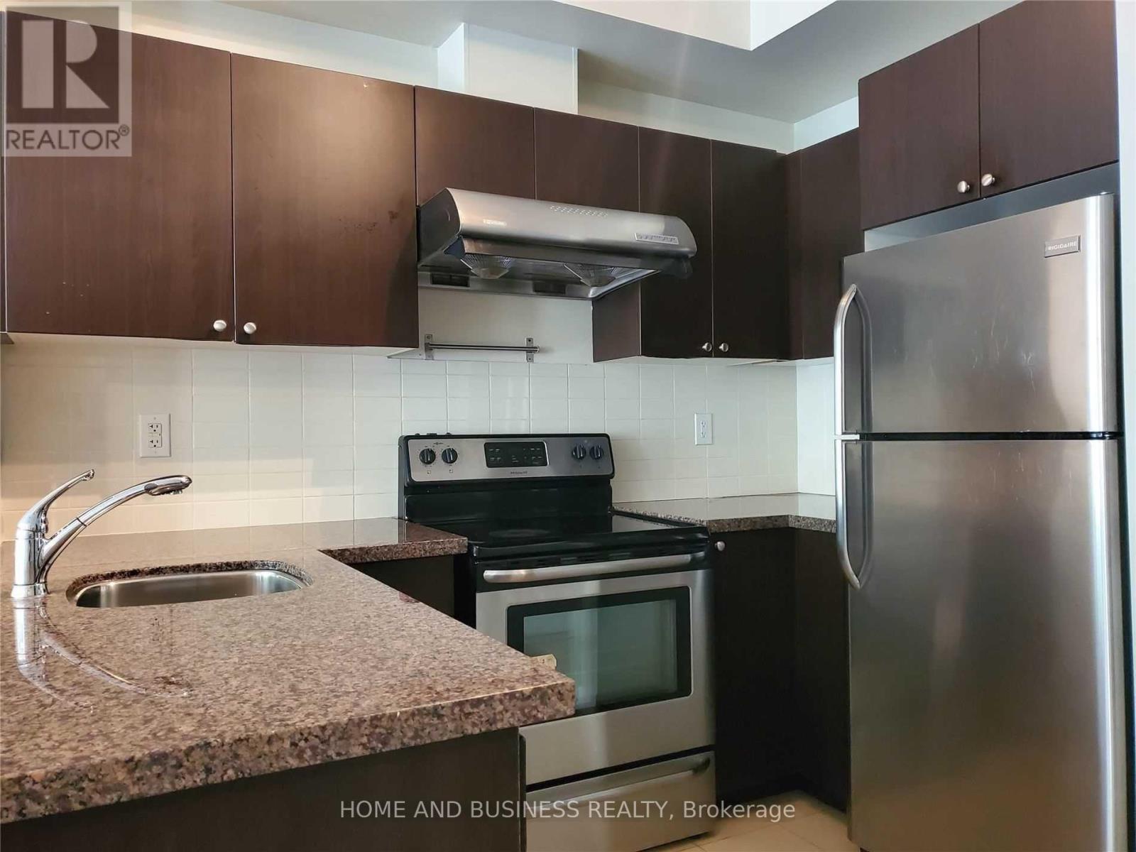 107 - 383 Prince Of Wales Drive, Mississauga, Ontario  L5B 0C7 - Photo 10 - W12391102