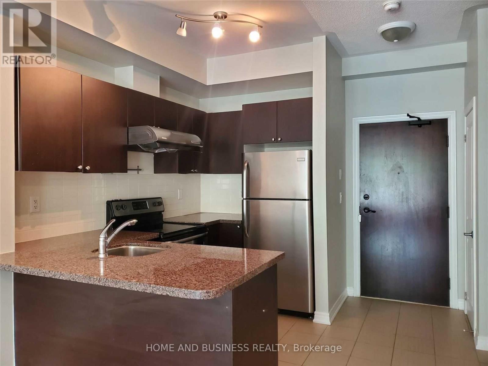107 - 383 Prince Of Wales Drive, Mississauga, Ontario  L5B 0C7 - Photo 9 - W12391102