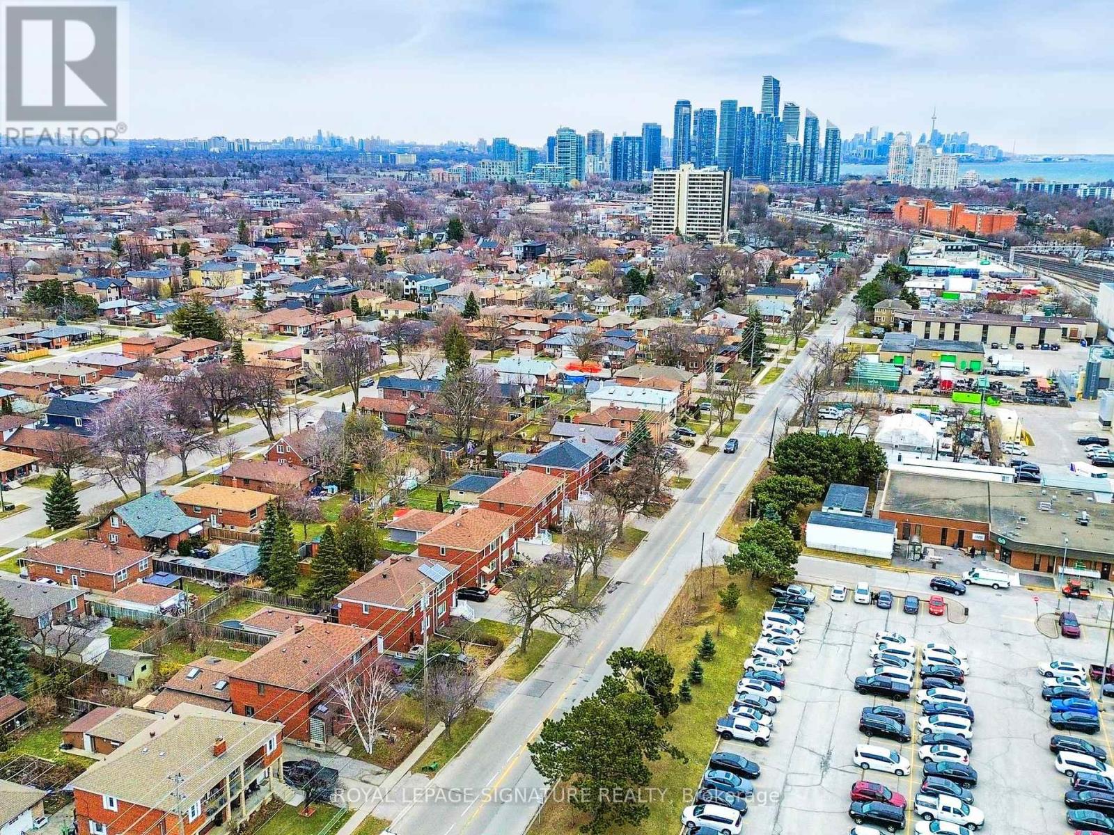 116 Judson Street, Toronto (Mimico), Ontario  M8Z 1B1 - Photo 32 - W12391107