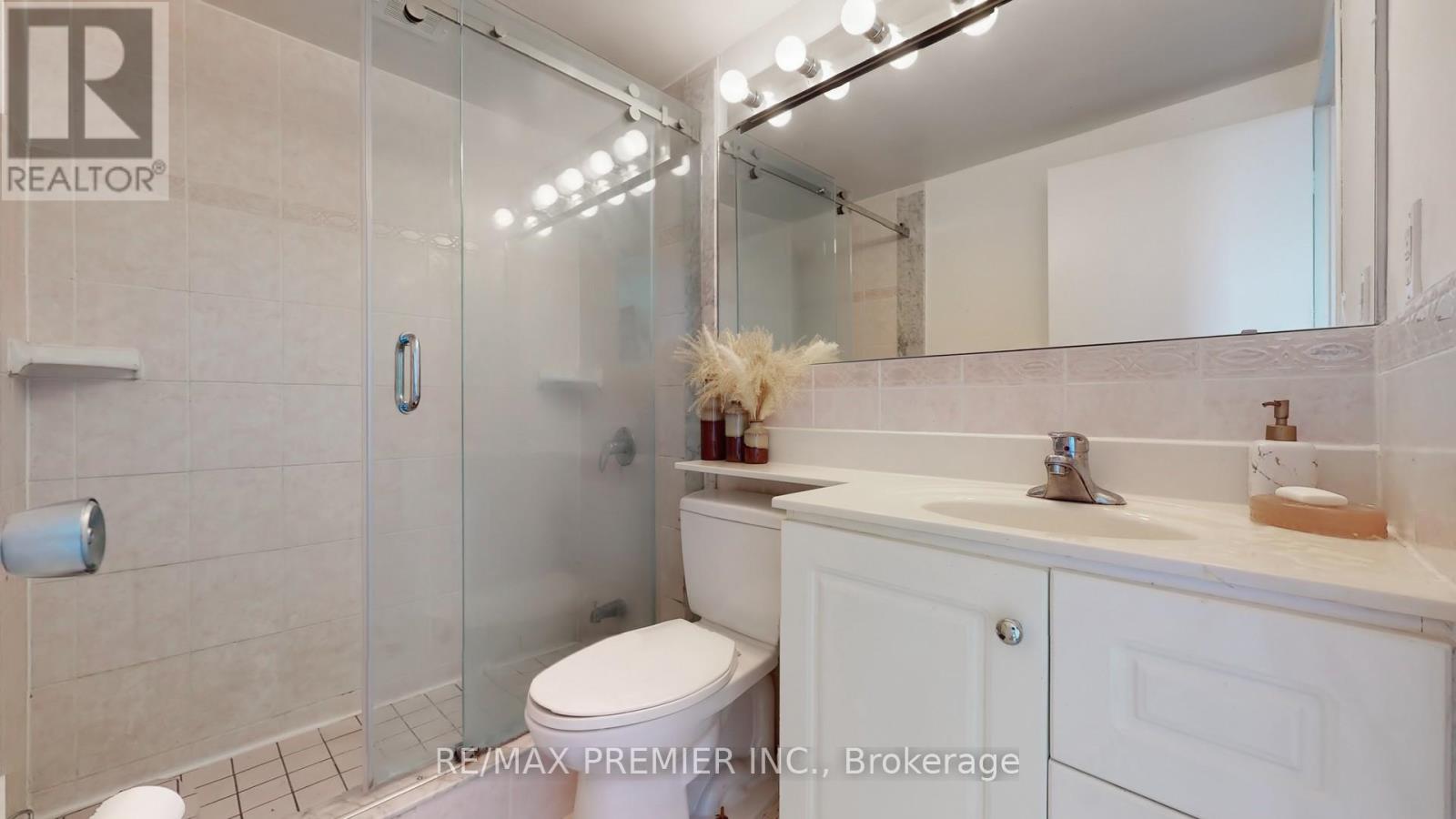 710 - 270 Scarlett Road, Toronto, Ontario  M6N 4X7 - Photo 18 - W12391167