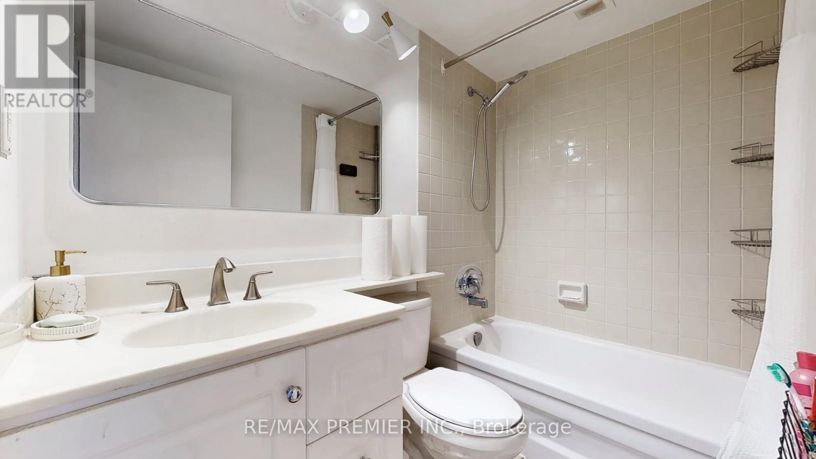 710 - 270 Scarlett Road, Toronto, Ontario  M6N 4X7 - Photo 21 - W12391167