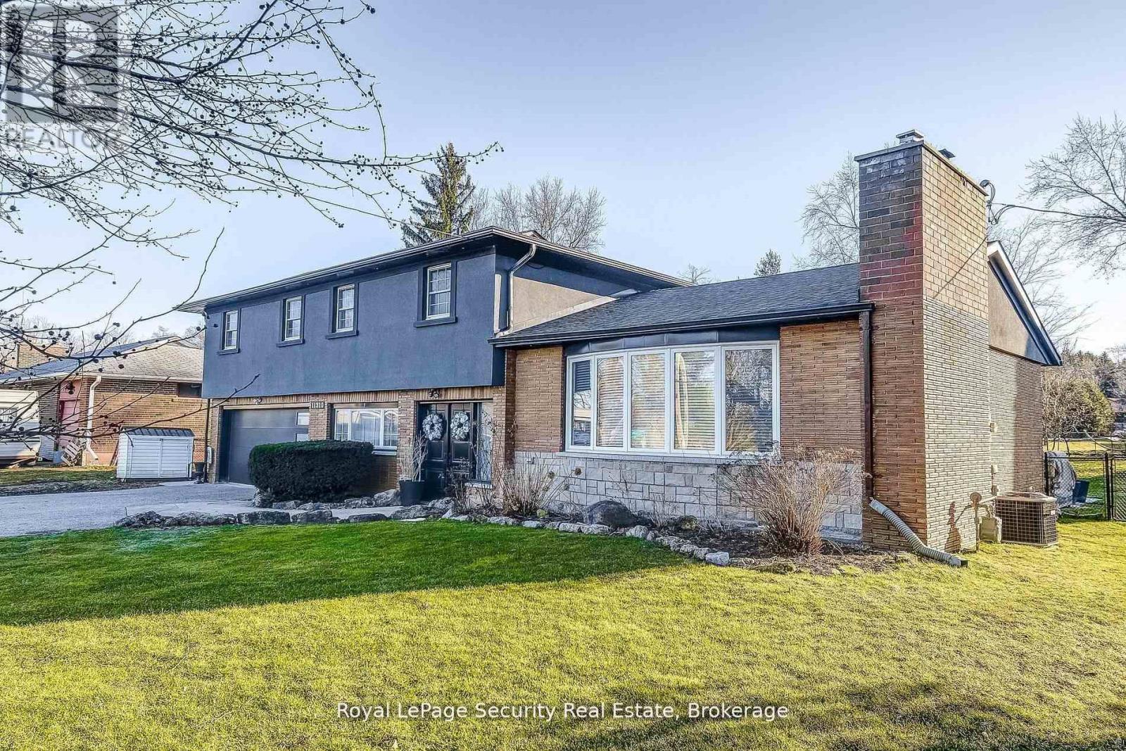 11310 Trafalgar Road, Halton Hills (Stewarttown), Ontario  L7G 4S5 - Photo 3 - W12391177
