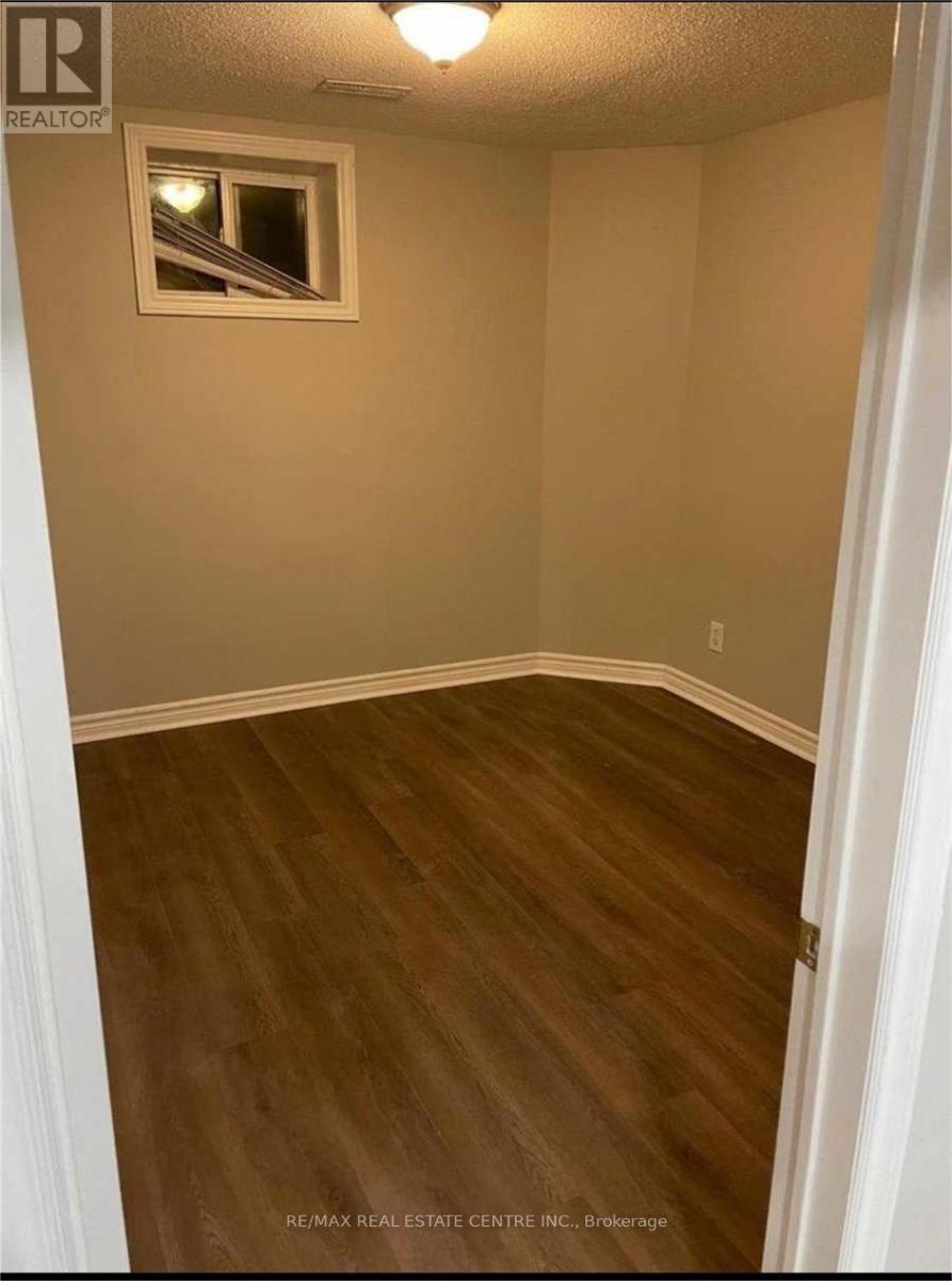 Basement - 5352 Faith Court, Mississauga, Ontario  L5R 3Y6 - Photo 4 - W12391218
