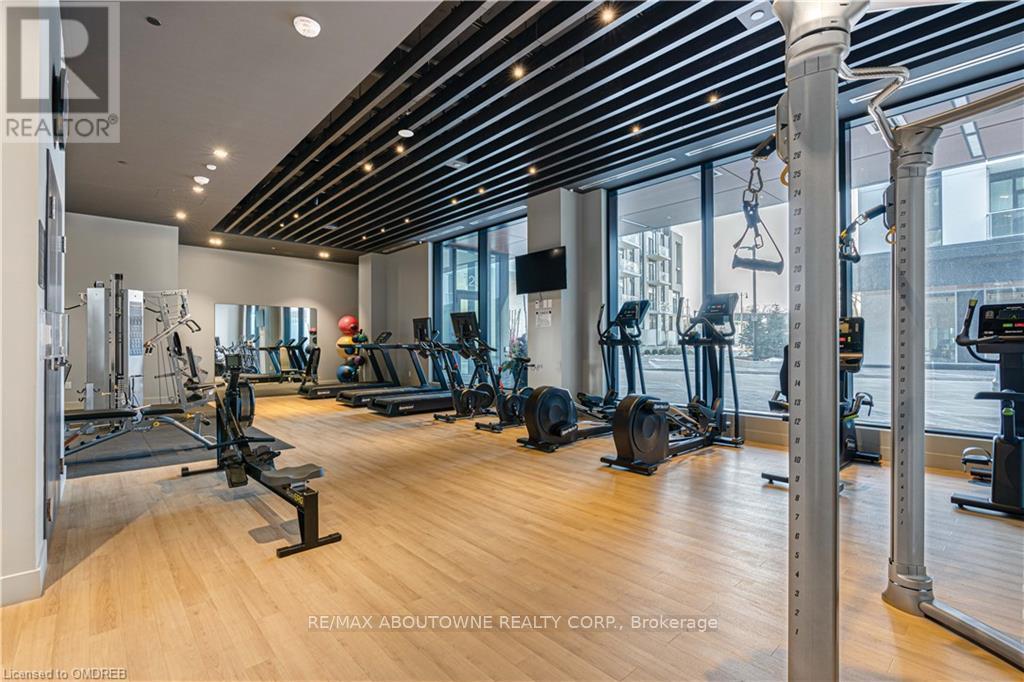 B0522 - 133 Bronte Road, Oakville, Ontario  L6L 3C1 - Photo 15 - W12391219