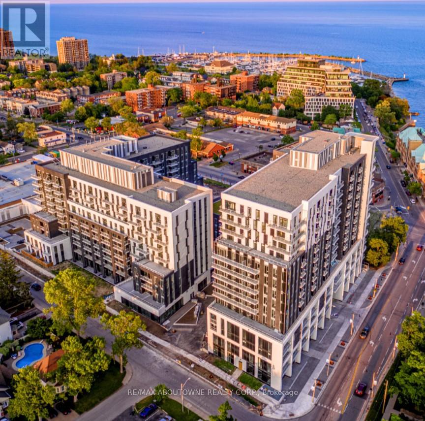 B0522 - 133 Bronte Road, Oakville, Ontario  L6L 3C1 - Photo 5 - W12391219