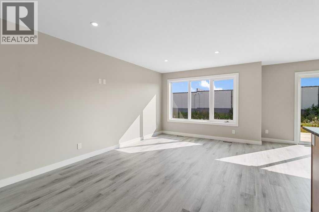 Property at 125 Hampton Crescent image 2