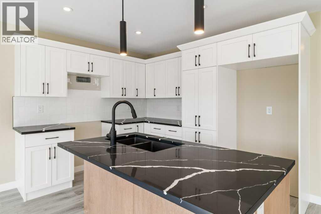 Property at 125 Hampton Crescent image 4