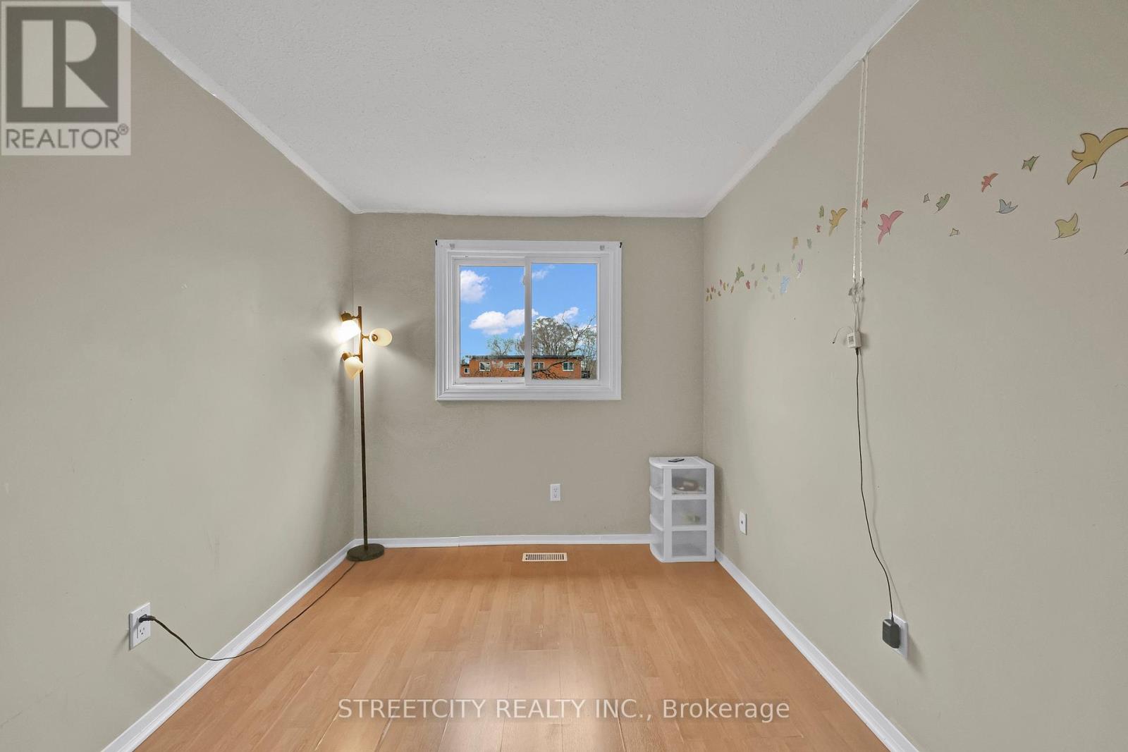 8 - 253 Taylor Street, London East, Ontario  N5Y 2J6 - Photo 26 - X12389509