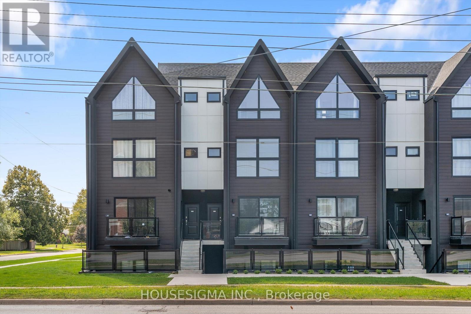 302 - 7277 WILSON CRESCENT, Niagara Falls, Ontario