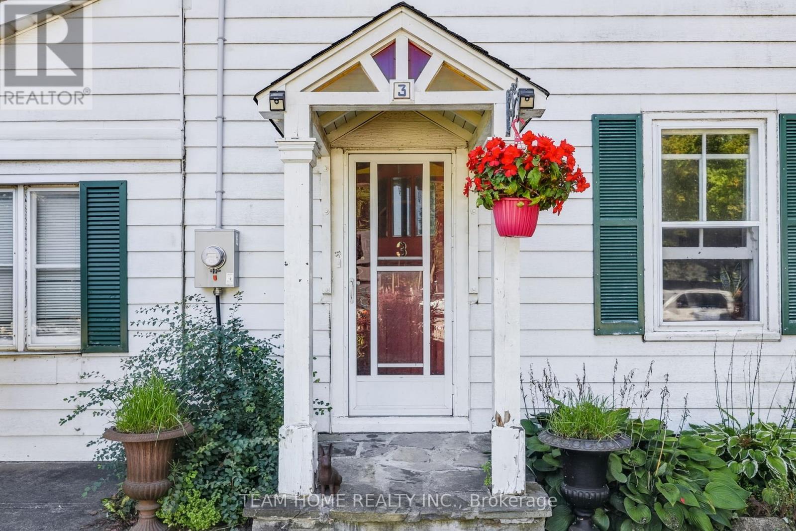 Property at 3 DUNDAS STREET E image 4