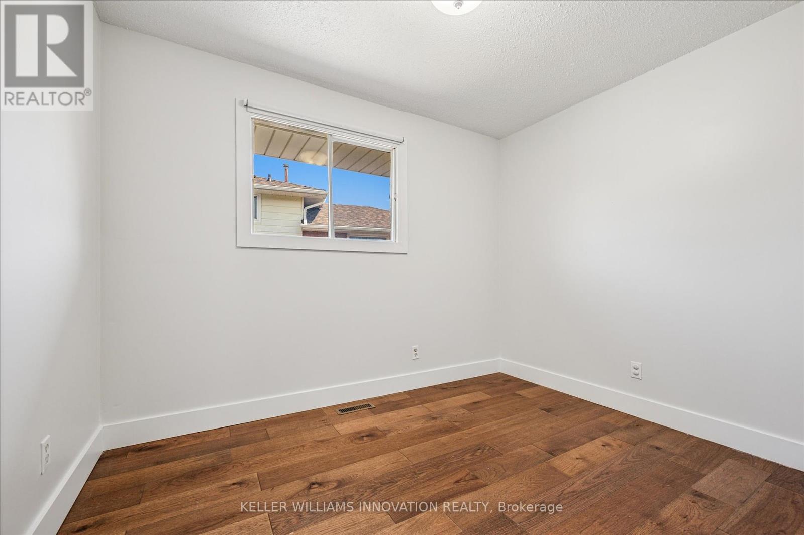 79 Lorraine Drive, Cambridge, Ontario N1R 6P2 - Photo 9 - X12391157