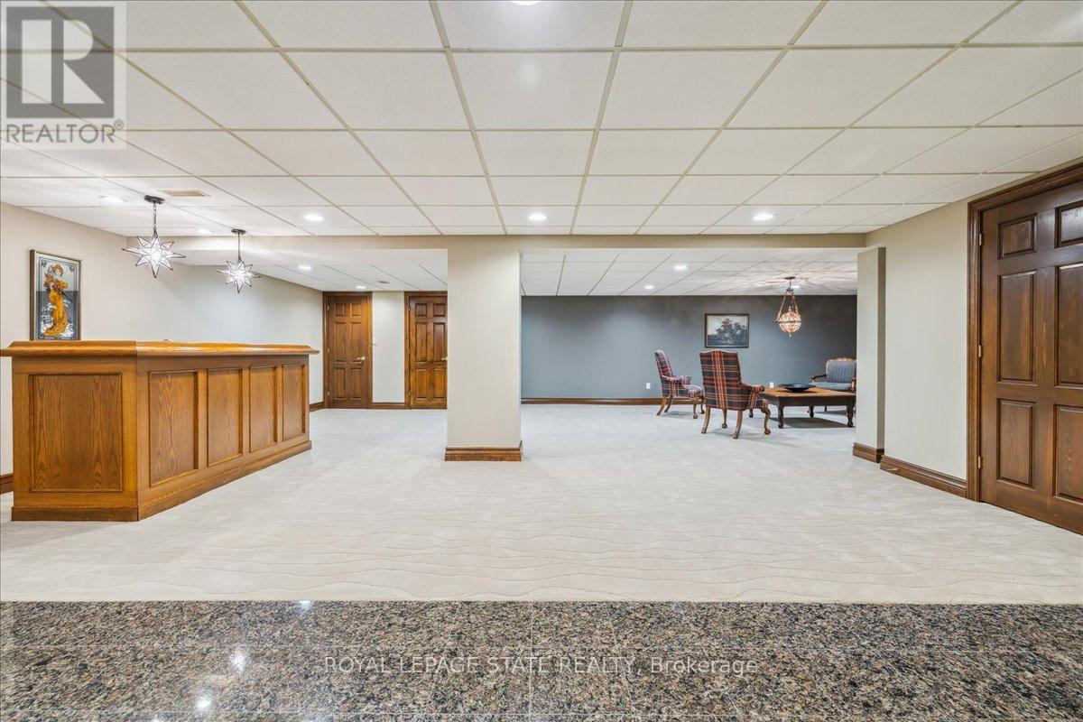 7 Lakegate Drive, Hamilton, Ontario  L8E 3T7 - Photo 35 - X12391215