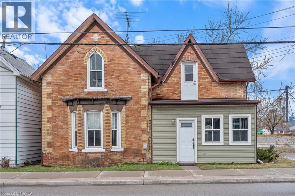 43 Main Street N, Hagersville, Ontario  N0A 1H0 - Photo 1 - 40767036