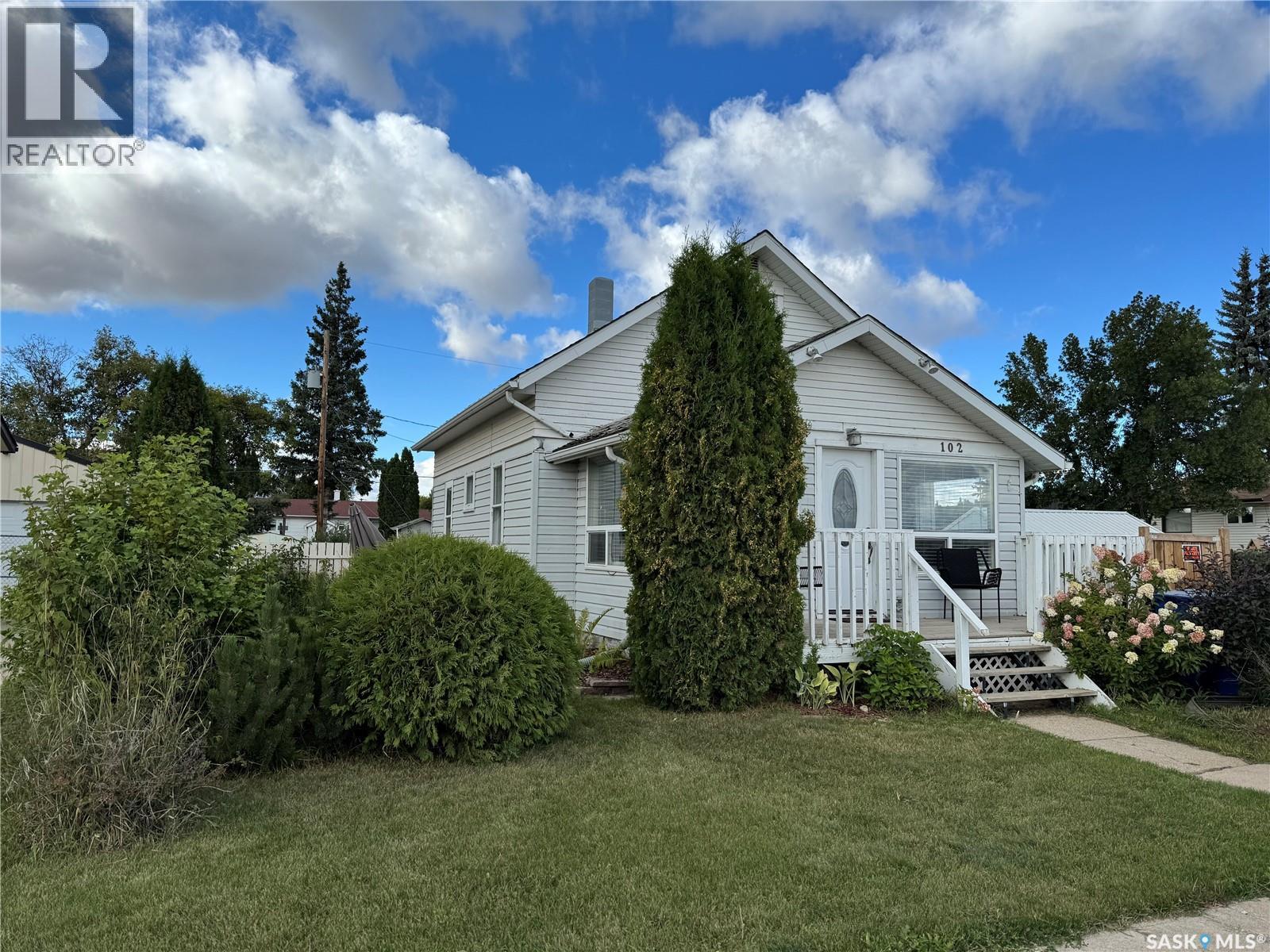 102 5th Avenue W, Blaine Lake, Saskatchewan  S0J 0J0 - Photo 2 - SK017860