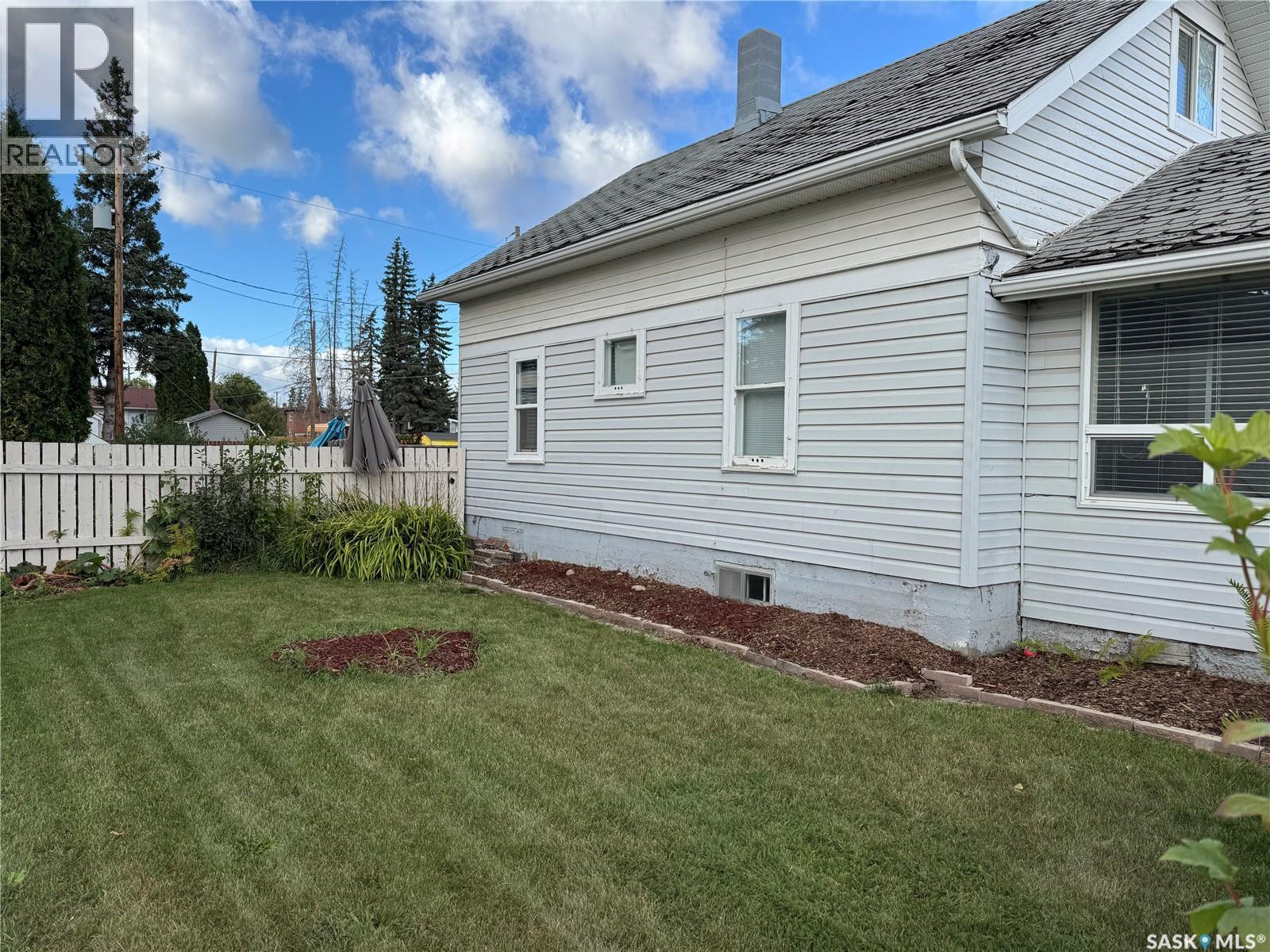 102 5th Avenue W, Blaine Lake, Saskatchewan  S0J 0J0 - Photo 3 - SK017860