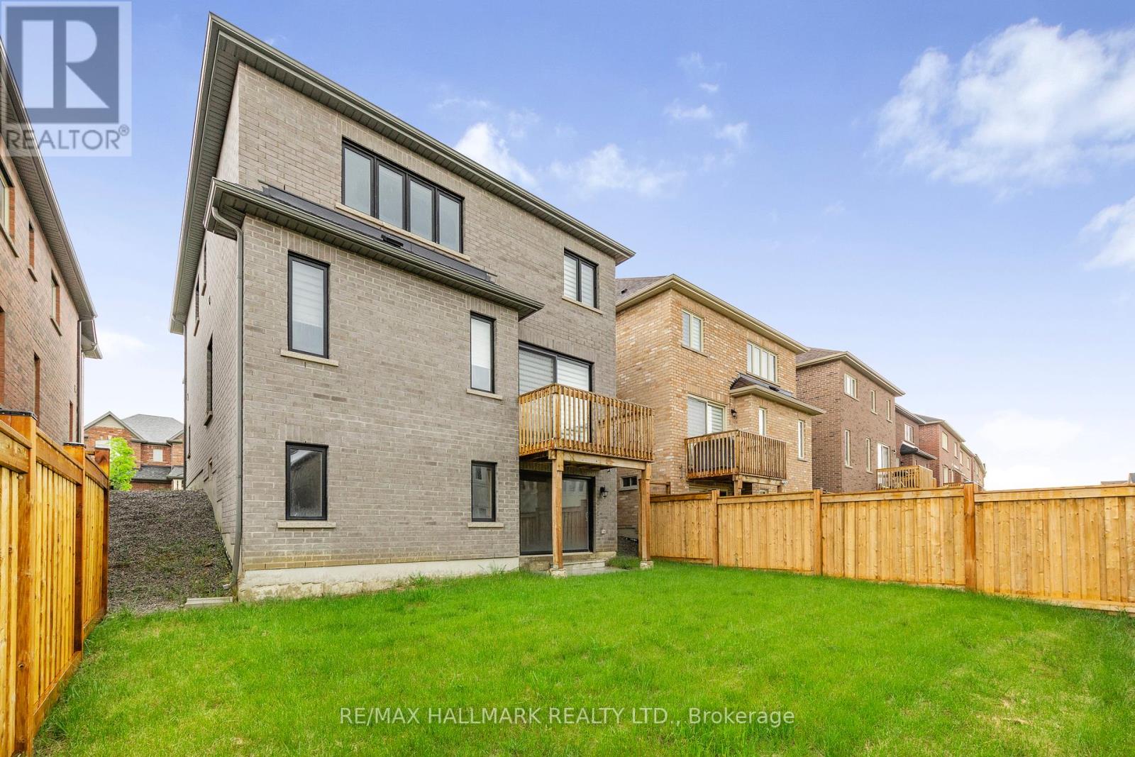 112 Carriage Shop Bend, East Gwillimbury (Queensville), Ontario  L9N 0Y3 - Photo 46 - N12381982