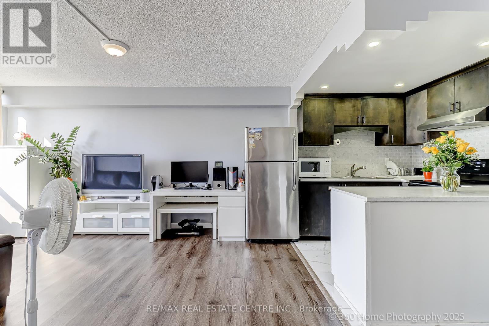 1108 - 200 Lotherton Pathway, Toronto, Ontario  M6B 2G9 - Photo 12 - W12390190