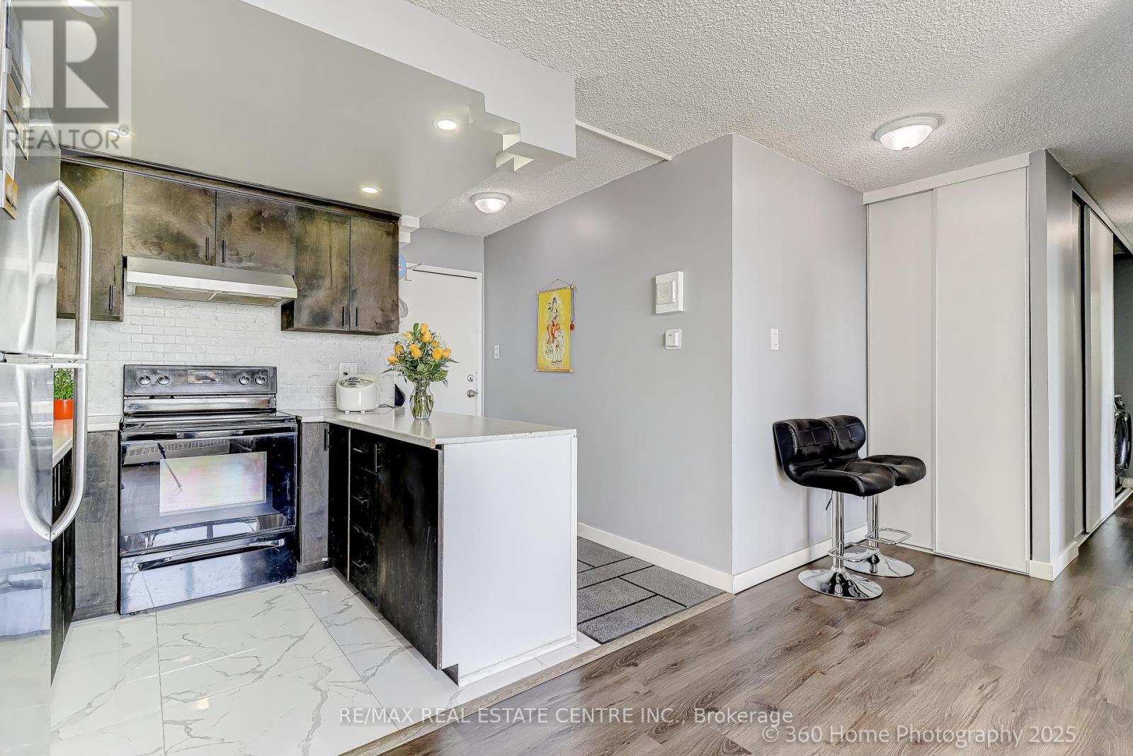 1108 - 200 Lotherton Pathway, Toronto, Ontario  M6B 2G9 - Photo 9 - W12390190