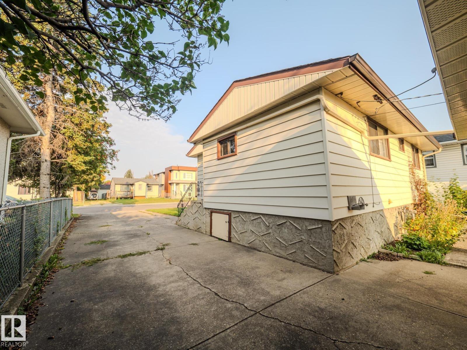 9021 150 St Nw, Edmonton, Alberta  T5R 1E8 - Photo 9 - E4456764