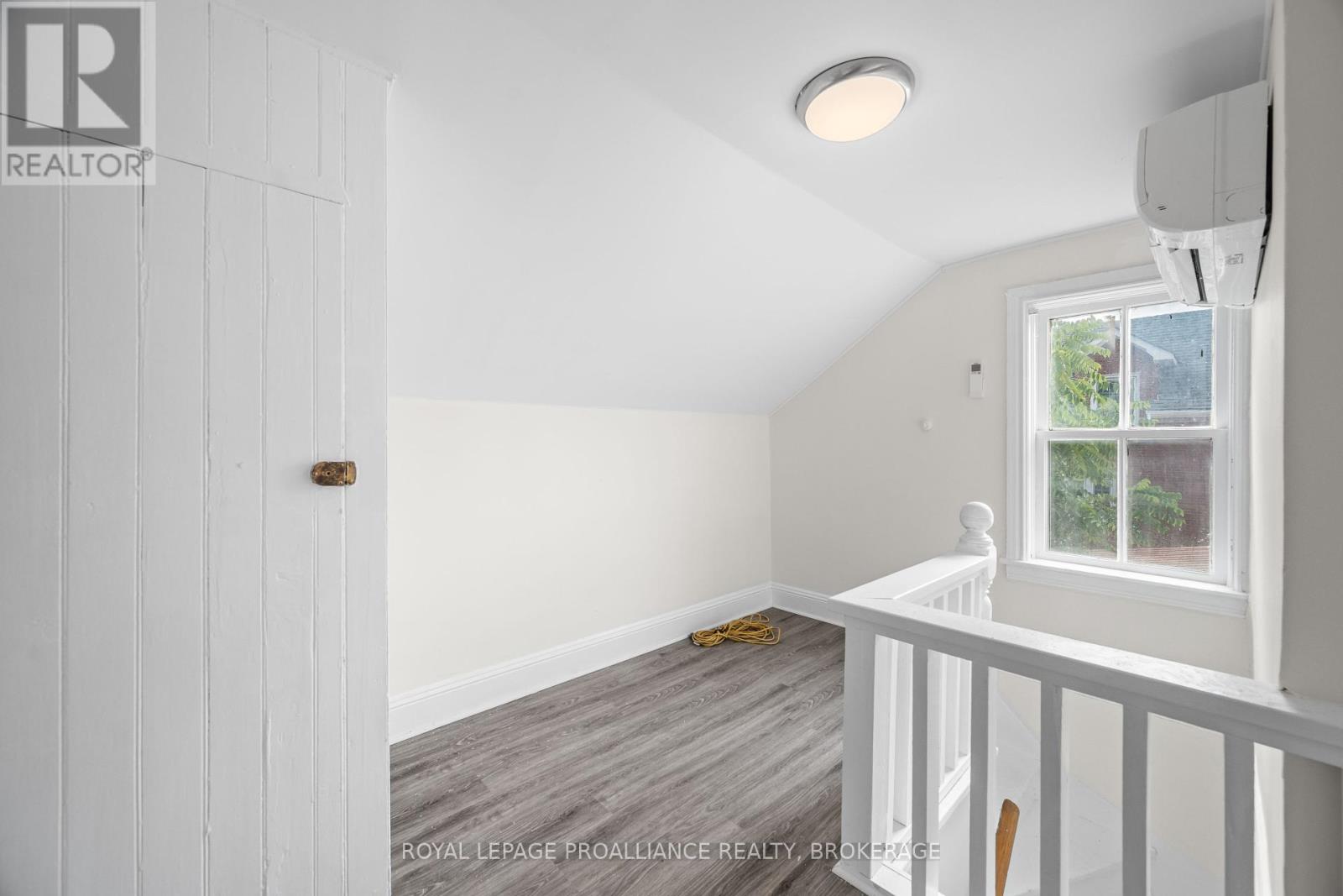 10-12 Thomas Street E, Greater Napanee (Greater Napanee), Ontario  K7R 1K6 - Photo 11 - X12391422