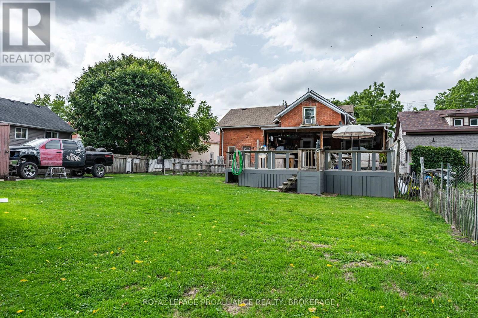 10-12 Thomas Street E, Greater Napanee (Greater Napanee), Ontario  K7R 1K6 - Photo 22 - X12391422