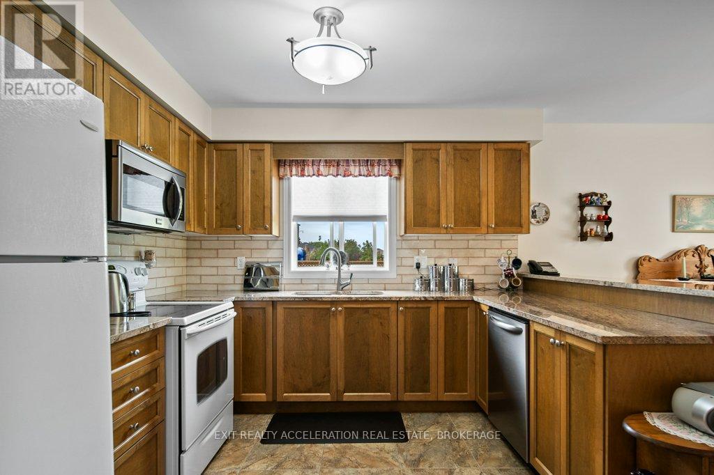 21 Kanvers Way, Greater Napanee (Greater Napanee), Ontario  K7R 3X6 - Photo 12 - X12391449