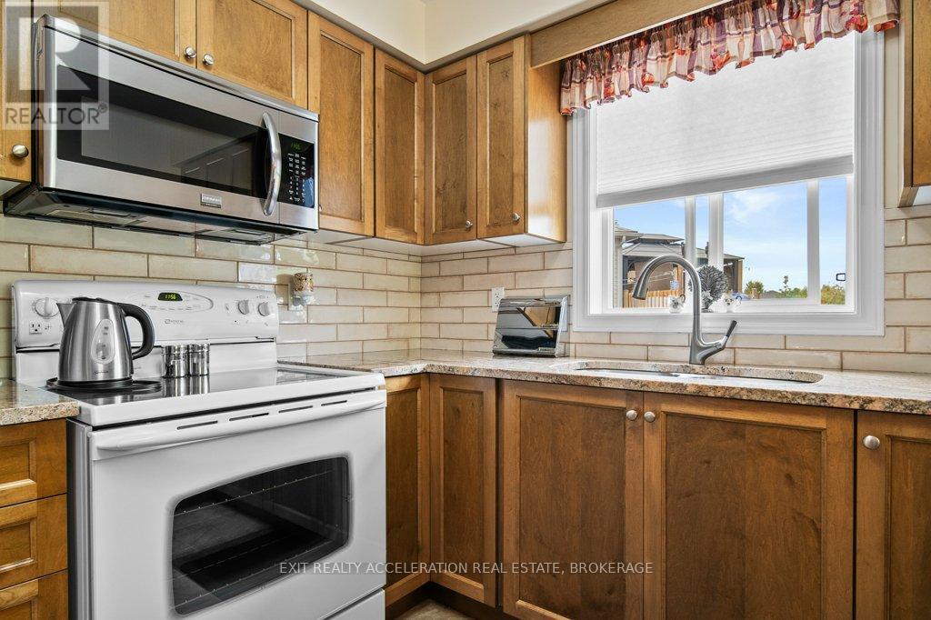 21 Kanvers Way, Greater Napanee (Greater Napanee), Ontario  K7R 3X6 - Photo 15 - X12391449