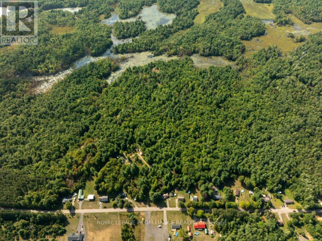 216 Glastonbury Road, Addington Highlands, Ontario  K0H 2G0 - Photo 43 - X12391351