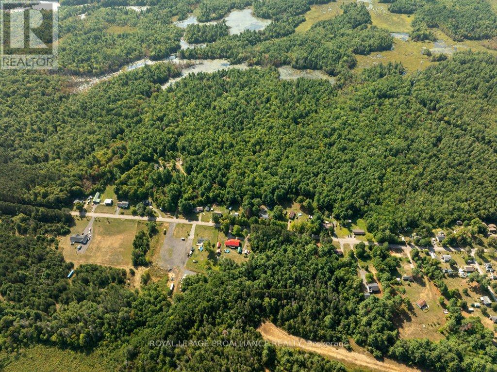 216 Glastonbury Road, Addington Highlands, Ontario  K0H 2G0 - Photo 45 - X12391351