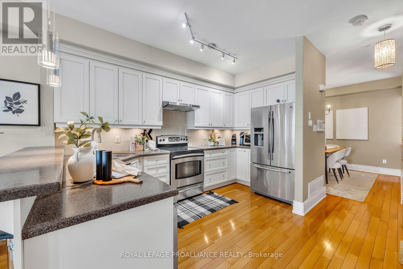 102 - 165 Division Street, Cobourg, Ontario  K9A 0B3 - Photo 25 - X12391358