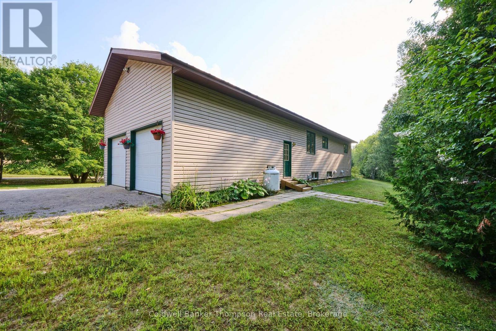 66 Rain Lake Road, Kearney, Ontario  P0A 1M0 - Photo 28 - X12348586