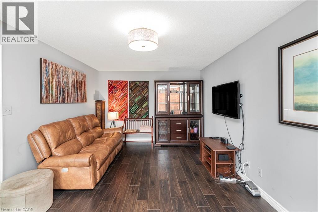 39 Guildwood Drive, Hamilton, Ontario  L9C 6S3 - Photo 19 - 40767830