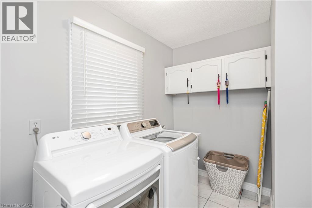 39 Guildwood Drive, Hamilton, Ontario  L9C 6S3 - Photo 21 - 40767830