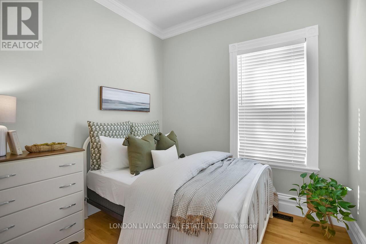 135 Duchess Avenue, London South (South F), Ontario  N6C 1N8 - Photo 16 - X12391333