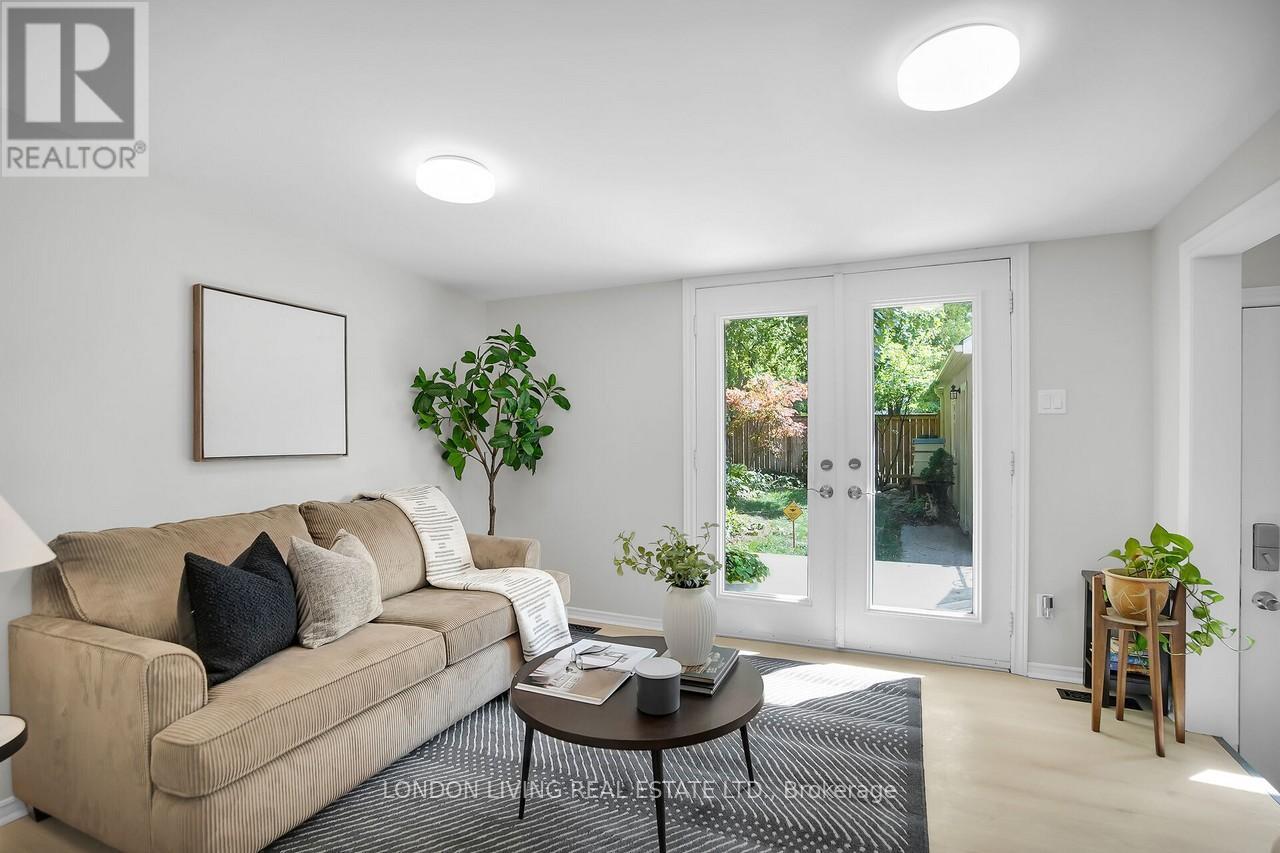 135 Duchess Avenue, London South (South F), Ontario  N6C 1N8 - Photo 22 - X12391333