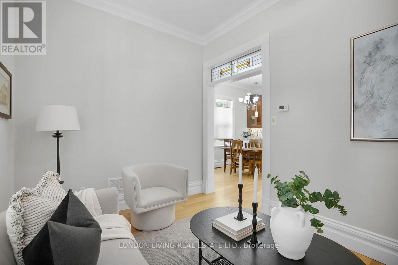 135 Duchess Avenue, London South (South F), Ontario  N6C 1N8 - Photo 8 - X12391333