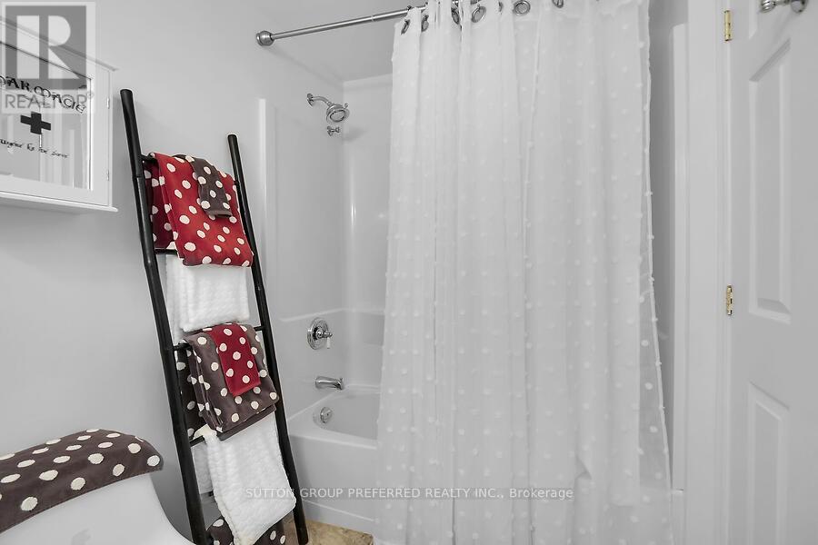 6 - 398 Old Riverside Drive, London North, Ontario  N6H 4T3 - Photo 18 - X12391395
