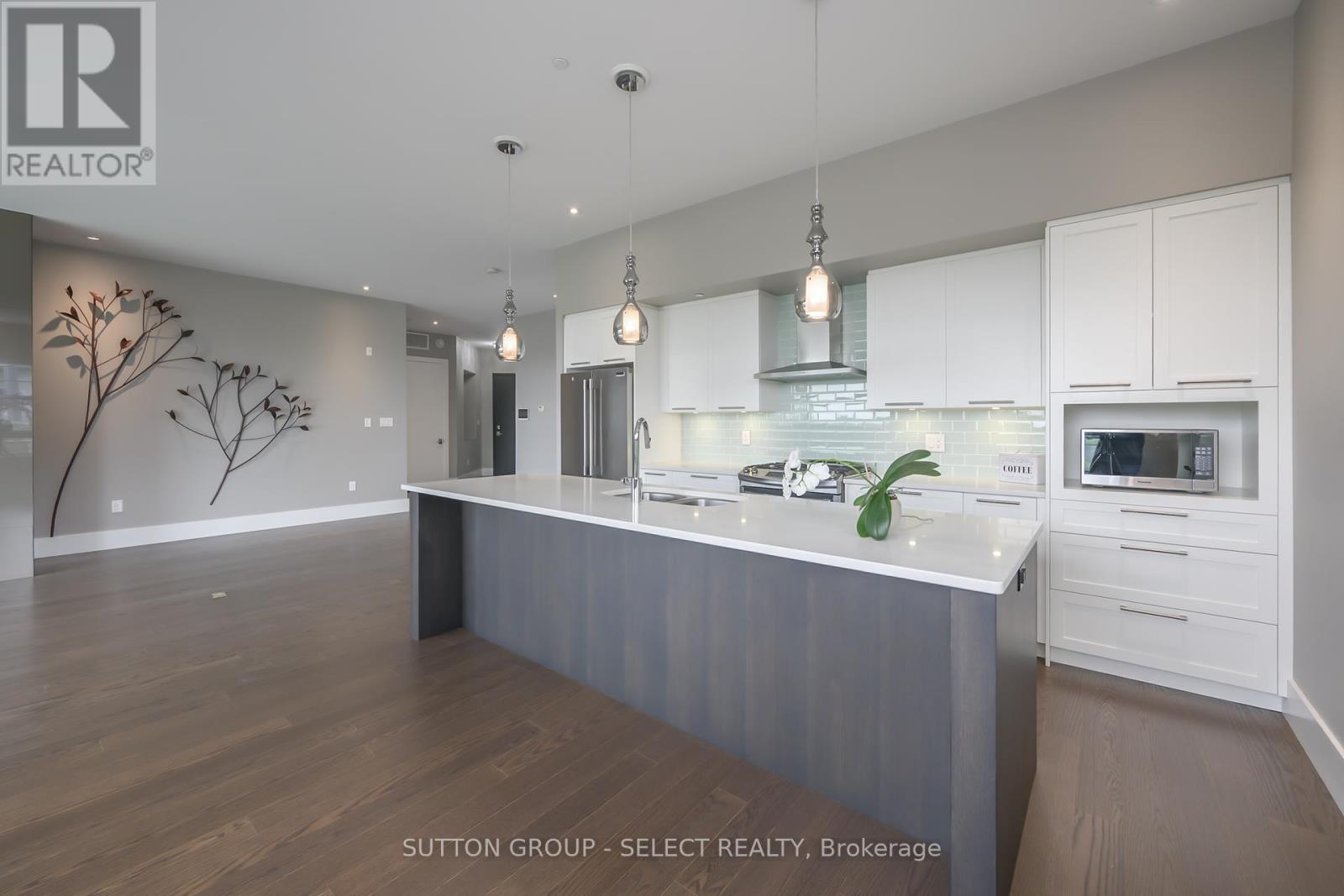 209 - 1705 Fiddlehead Place, London North (North R), Ontario  N6G 5M6 - Photo 7 - X12391396