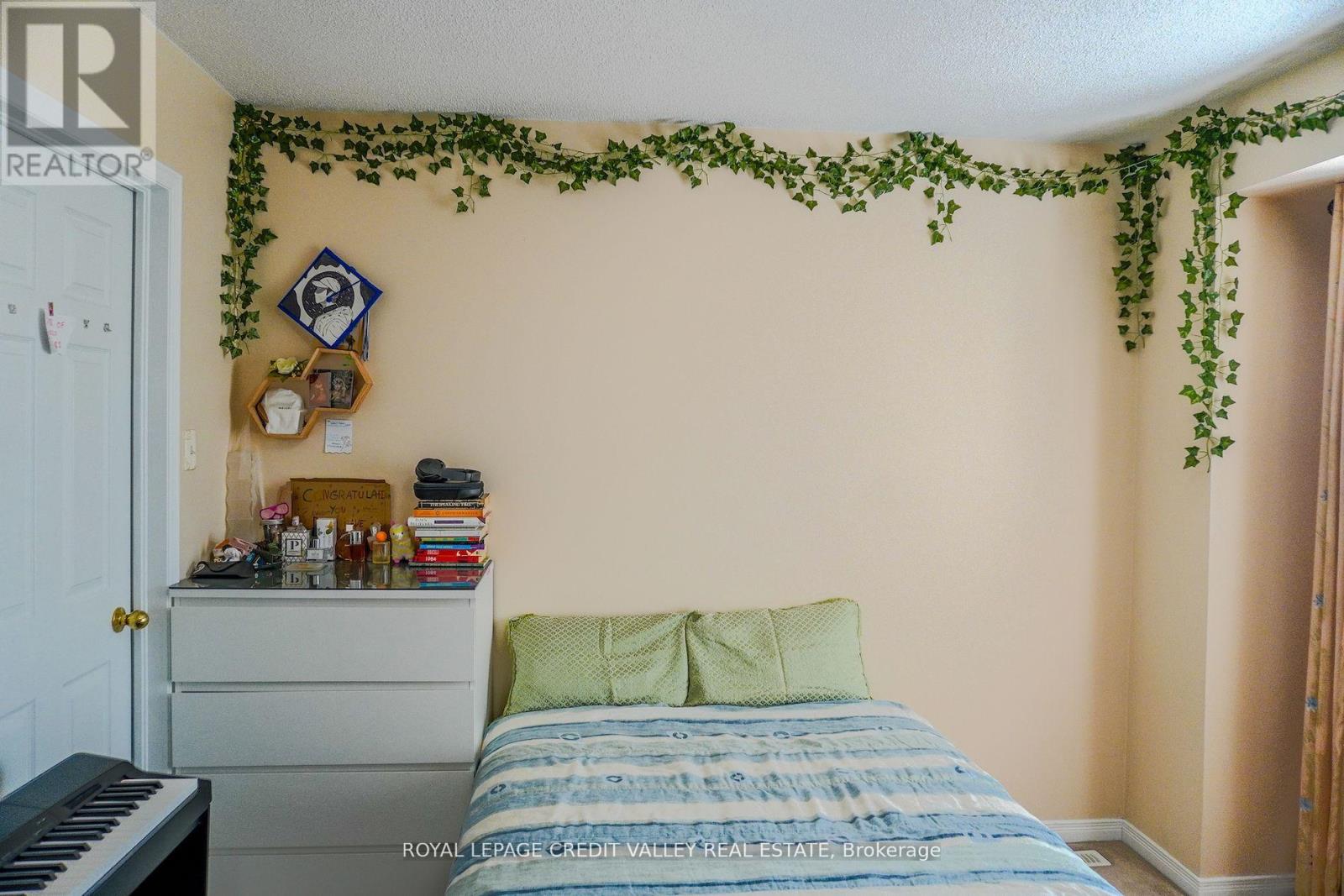 72 Kilrea Way, Brampton, Ontario  L6X 0R3 - Photo 20 - W12384926