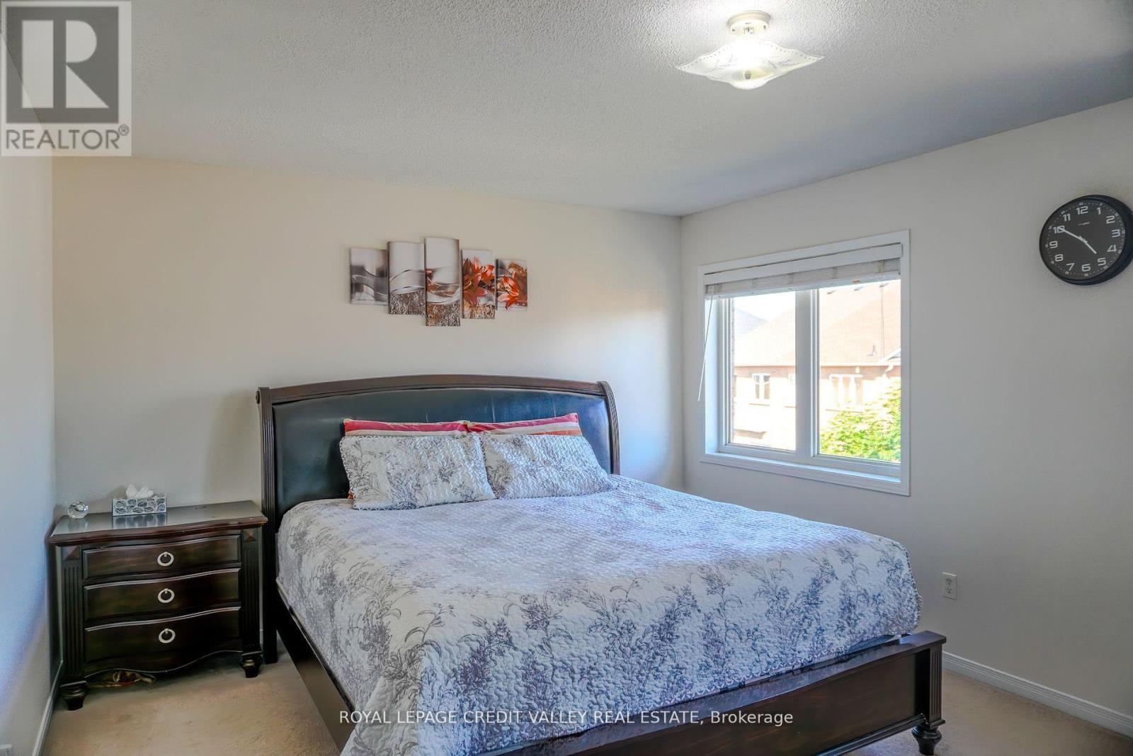 72 Kilrea Way, Brampton, Ontario  L6X 0R3 - Photo 16 - W12384926