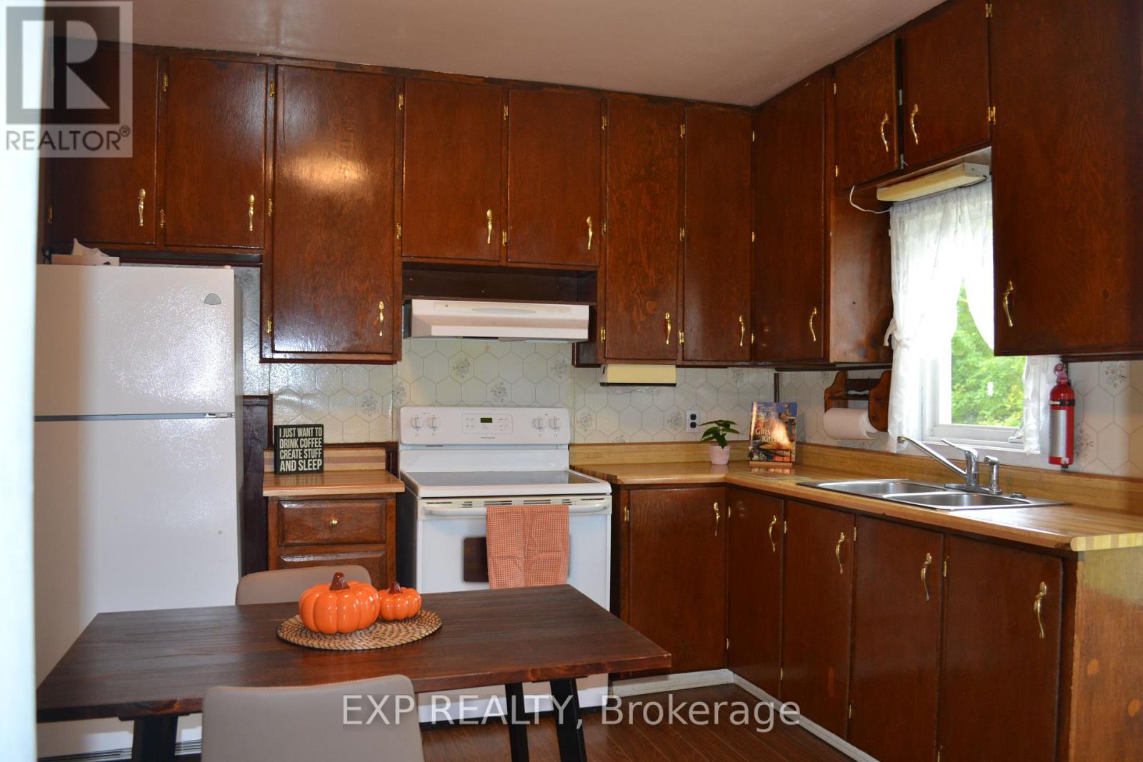 1650 Eady Road, Horton, Ontario  K7V 3Z8 - Photo 10 - X12391477