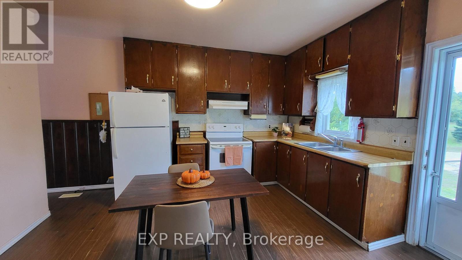 1650 Eady Road, Horton, Ontario  K7V 3Z8 - Photo 16 - X12391477