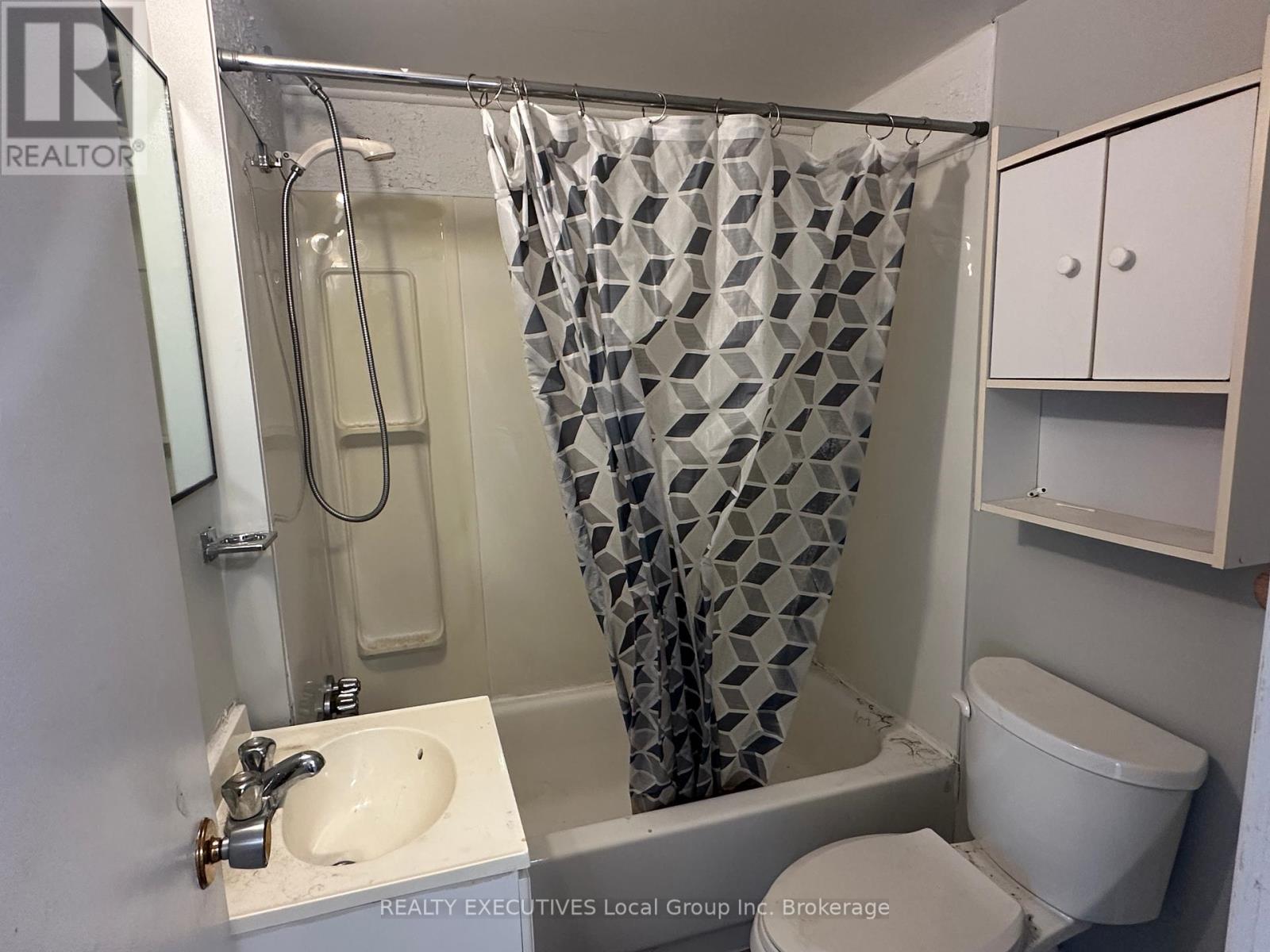 26 Spring Street, West Nipissing, Ontario  P2B 3G7 - Photo 14 - X12391401